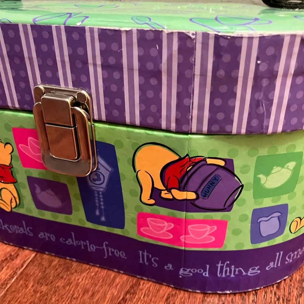 Vintage 1990s Winnie the Pooh Vanity Case for Make Up, Jewelry and more